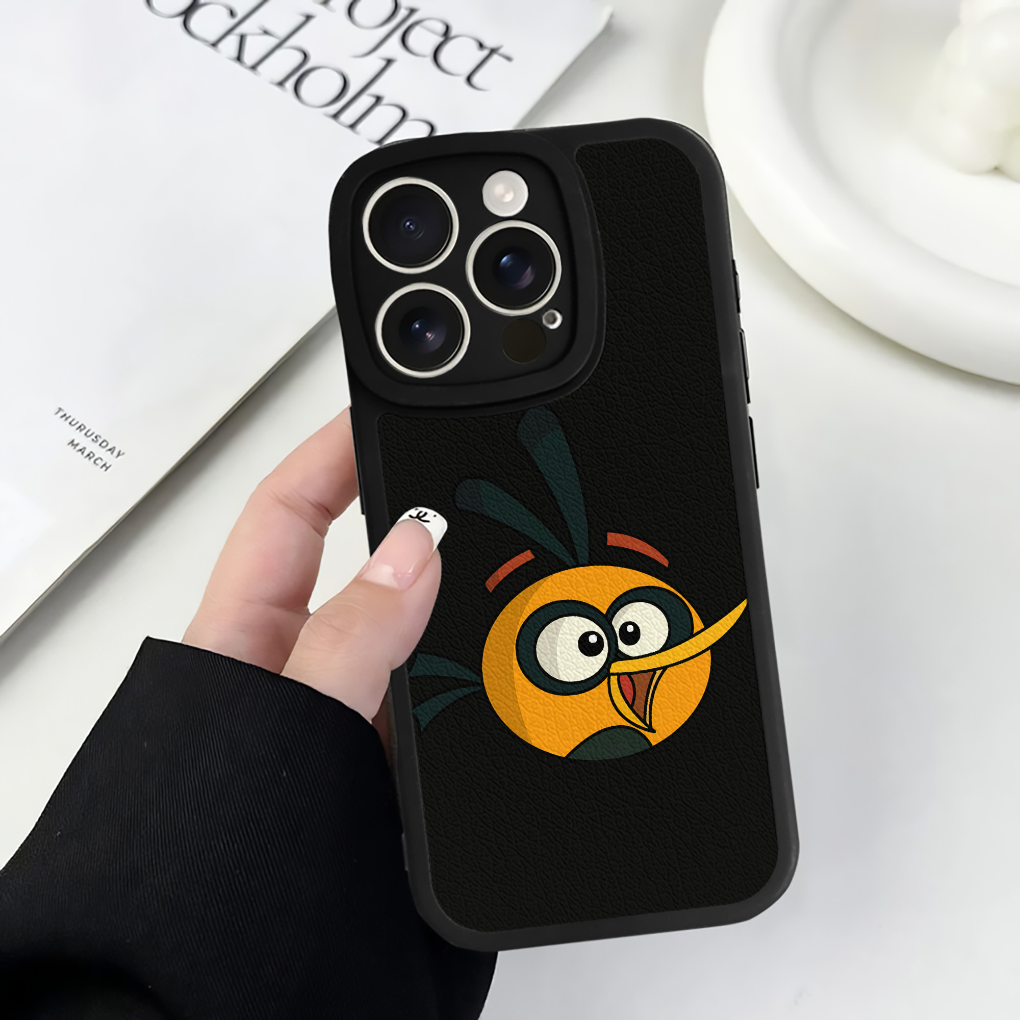 （画像用） Angry Birds アングリーバード 【iPhone 16シリーズ対応】シリコンスマホケース（レザー調） 材質：シリコン